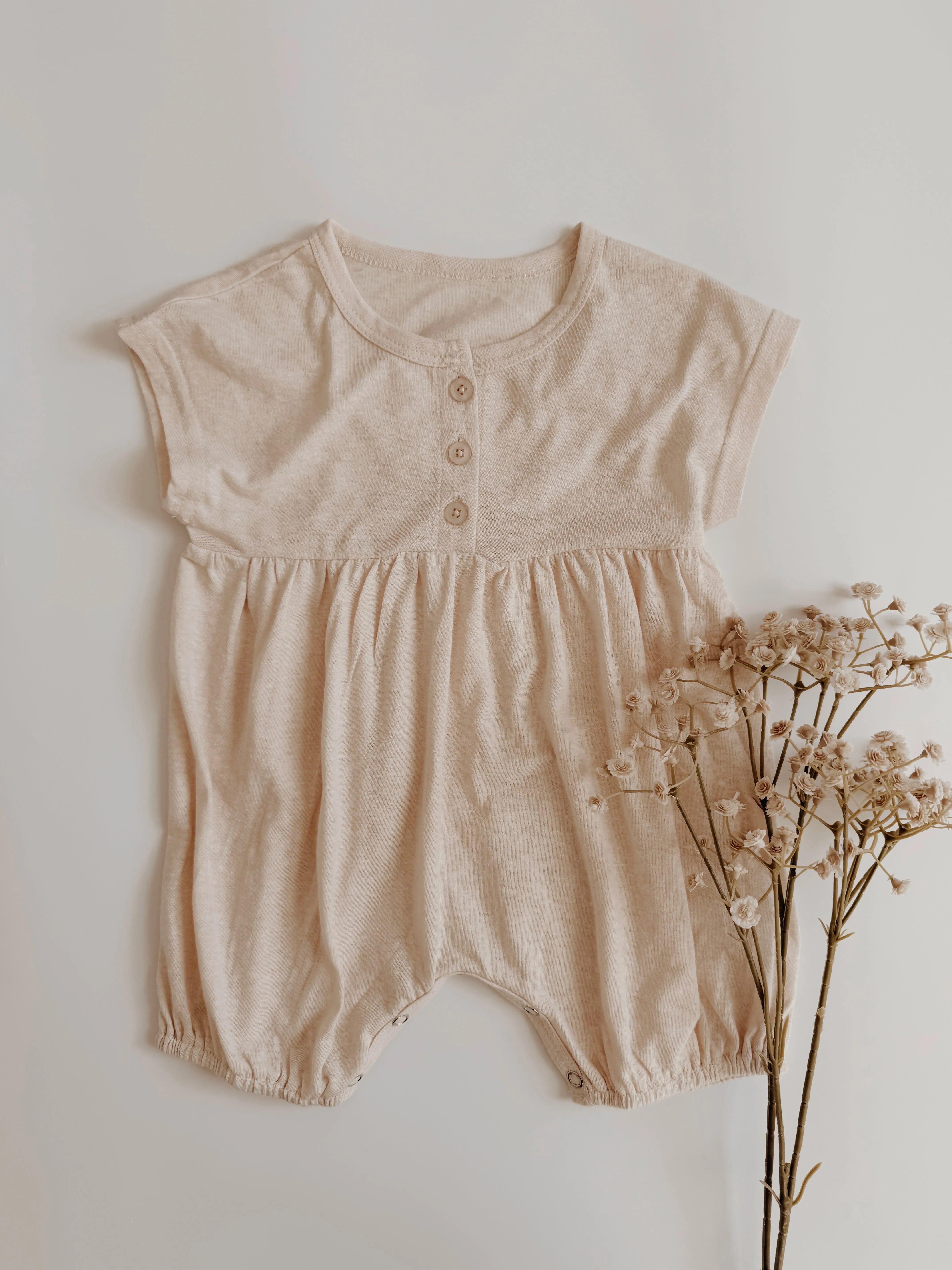 Amara Heathered Shorty Romper | Peachy Cream