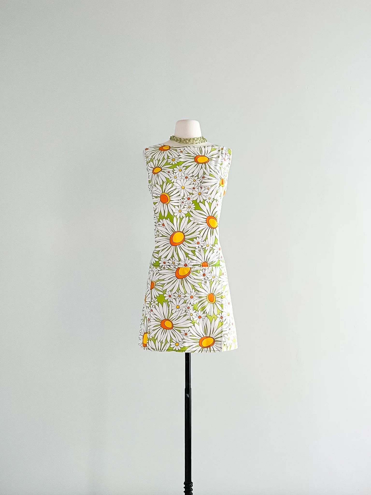 Amazing Daisy Print 1960's Mod Romper Dress / Sz L