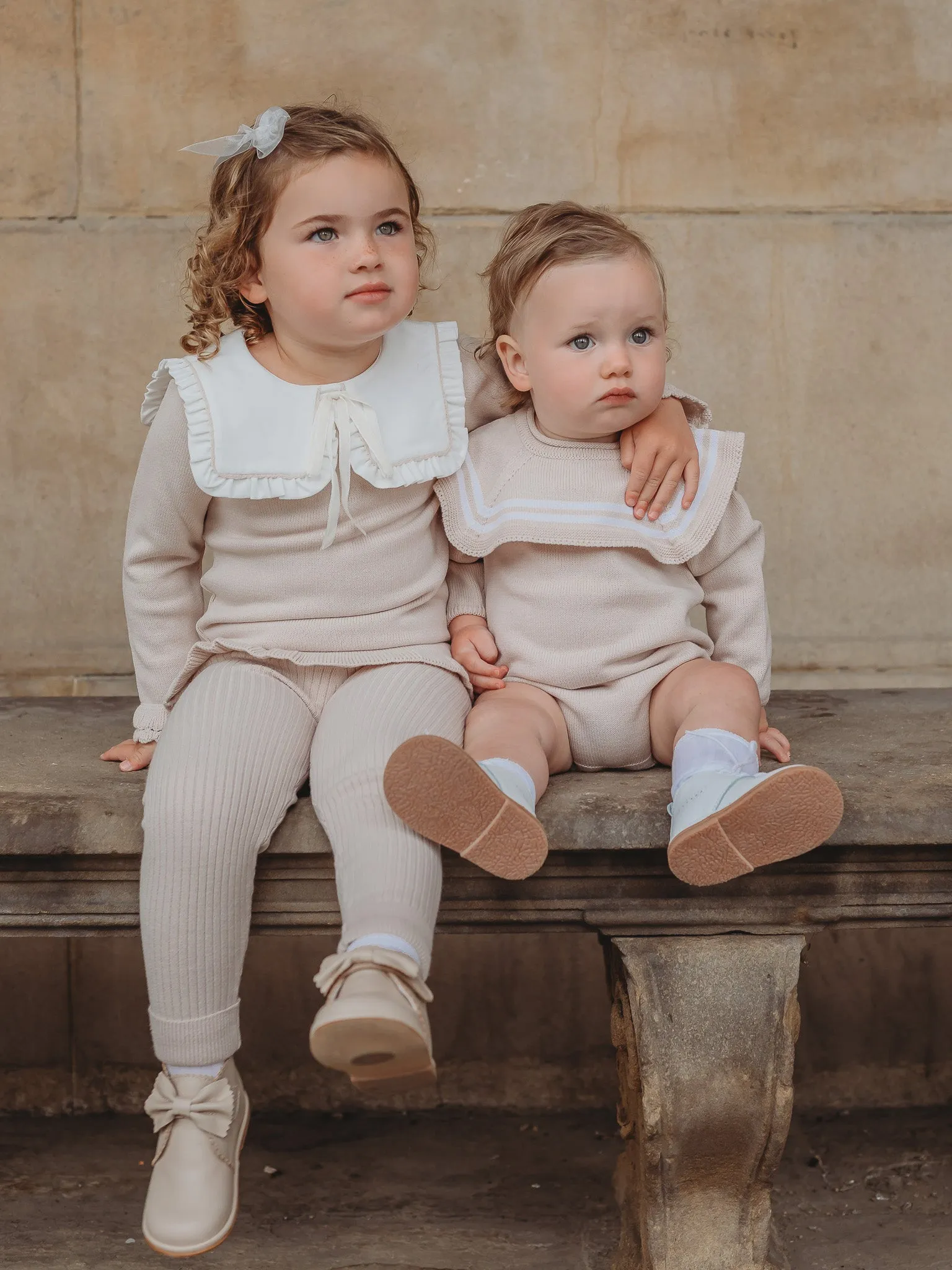 'Finn' beige & white knitted romper with sailor collar