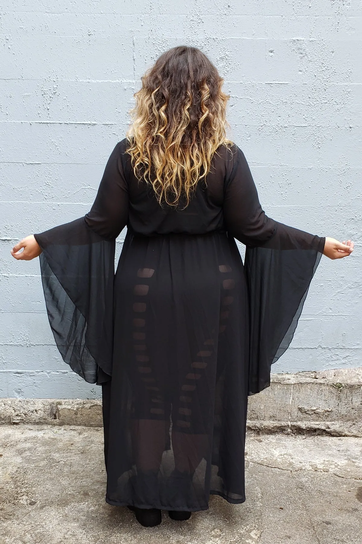 Five and Diamond Morticia Robe - no fringe