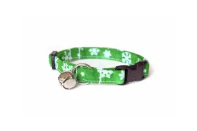 Green & White Snowflakes Winter Cat Collar