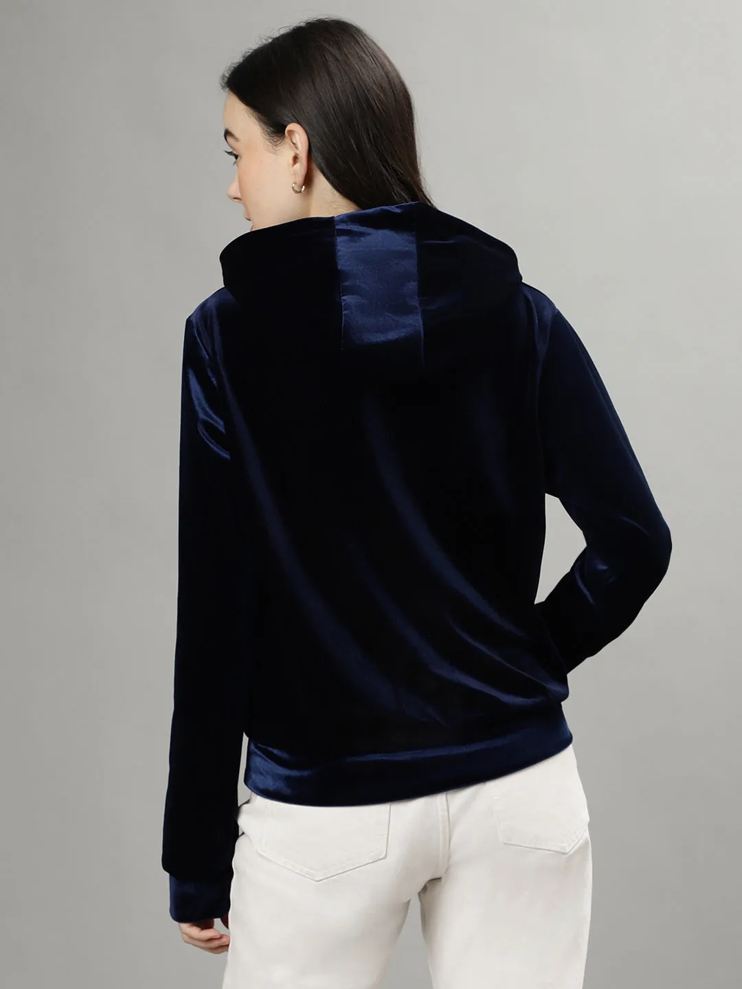 Iconic Women Navy Blue Solid Hooded Full Sleeves Sweatshirt