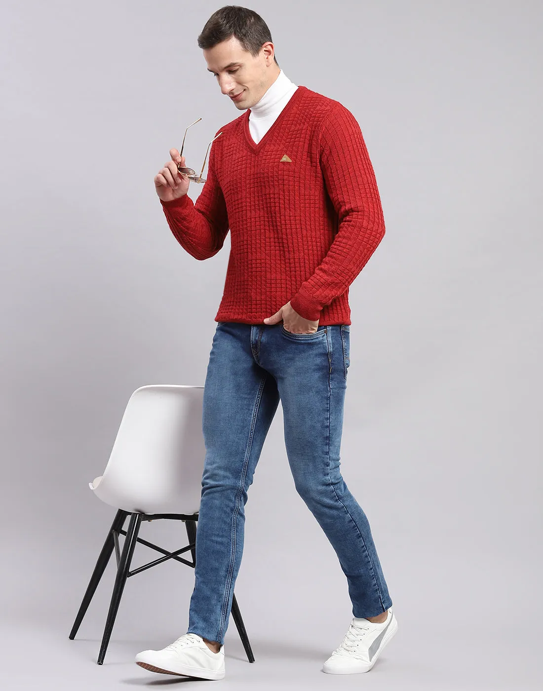 Men Red Self Design V Neck Full Sleeve Sweaters/Pullovers