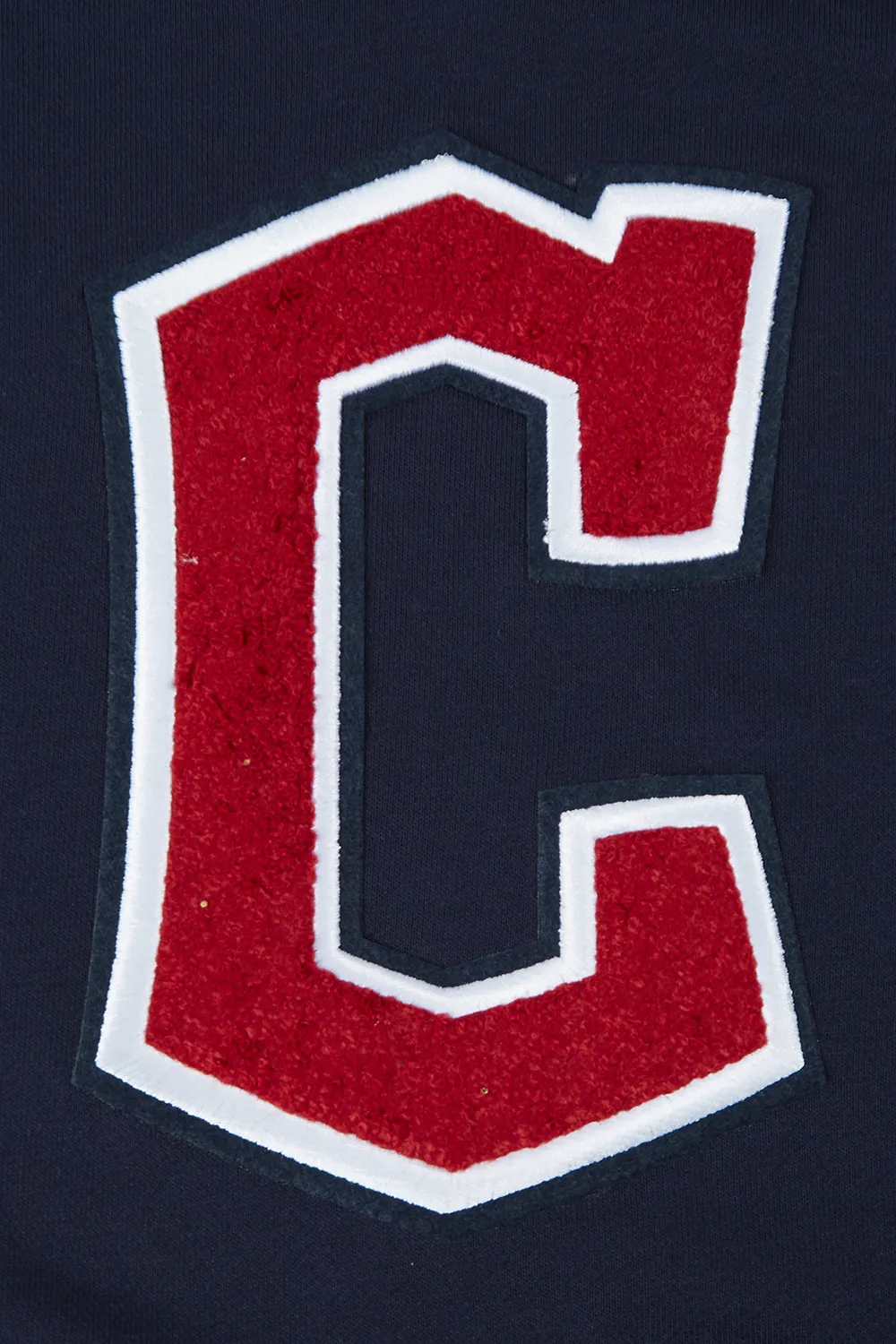 MLB CLEVELAND GUARDIANS RETRO CLASSIC WOMEN'S CROPPED PO HOODIE (MIDNIGHT NAVY/RED/MIDNIGHT NAVY)