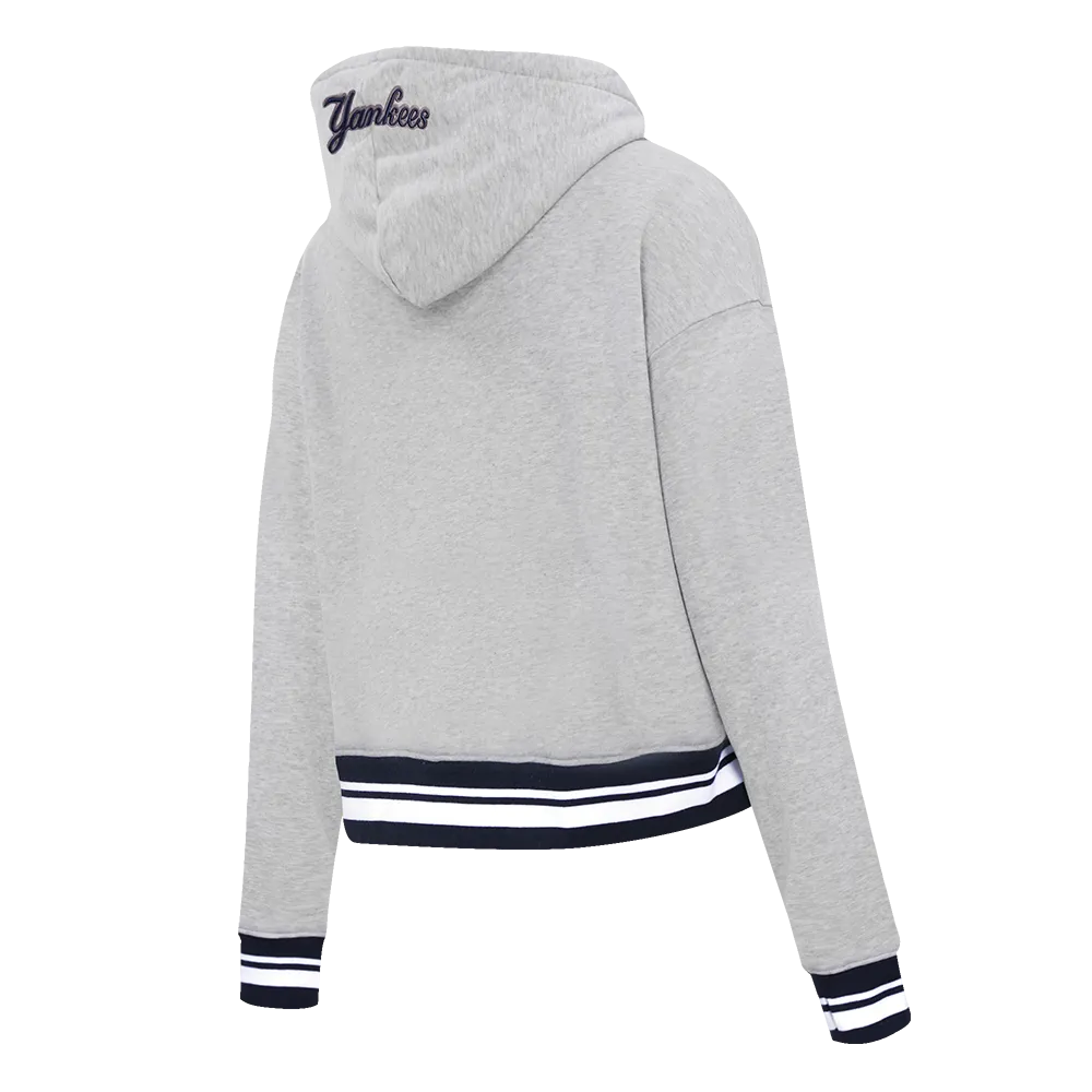 MLB NEW YORK YANKEES SCRIPT TAIL WOMEN'S RIB FLC CROPPED PO HOODIE (HEATHER GREY/MIDNIGHT NAVY)