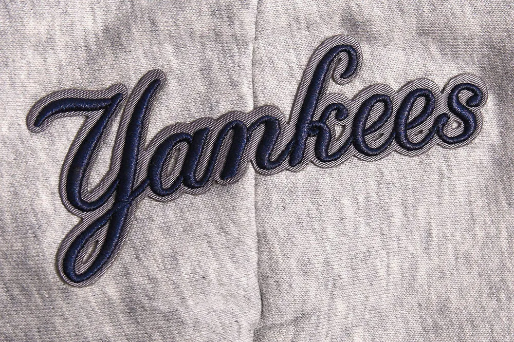 MLB NEW YORK YANKEES SCRIPT TAIL WOMEN'S RIB FLC CROPPED PO HOODIE (HEATHER GREY/MIDNIGHT NAVY)